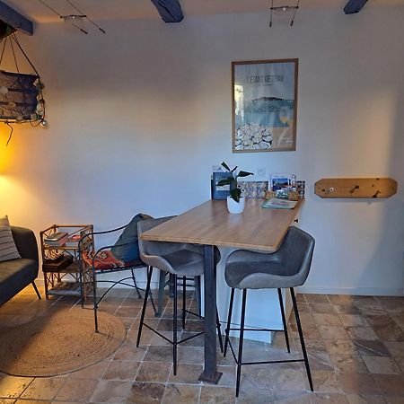 La Tremiere, Maison De Village, Sauna, Vue Garrigue ブジーグ エクステリア 写真