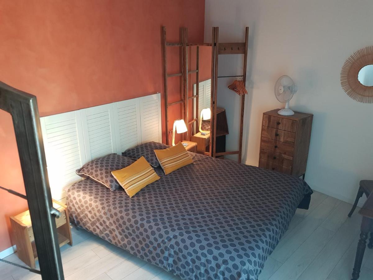 La Tremiere, Maison De Village, Sauna, Vue Garrigue ブジーグ エクステリア 写真