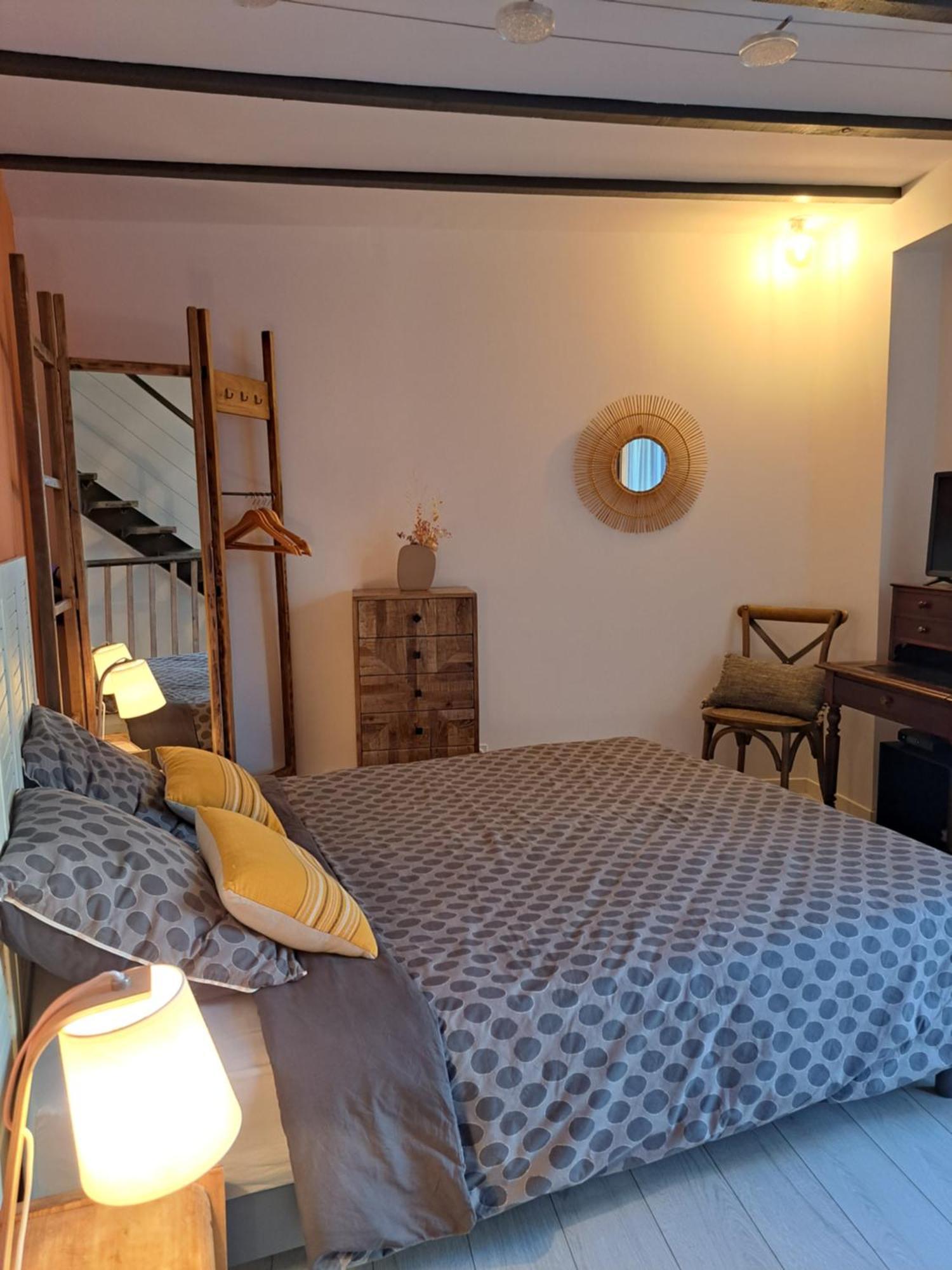 La Tremiere, Maison De Village, Sauna, Vue Garrigue ブジーグ エクステリア 写真